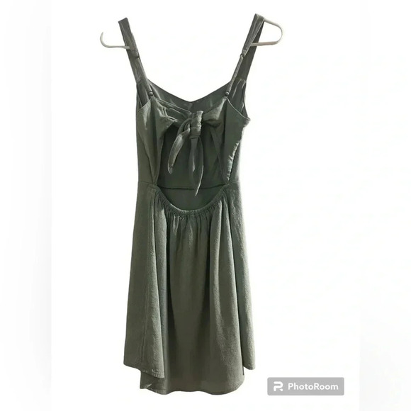 Hollister open back tie dress, Size XS - Picture 3 of 6